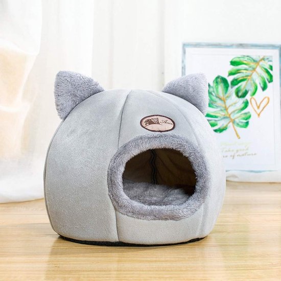 Deep Sleeping Comfort In Winter Cat Bed
